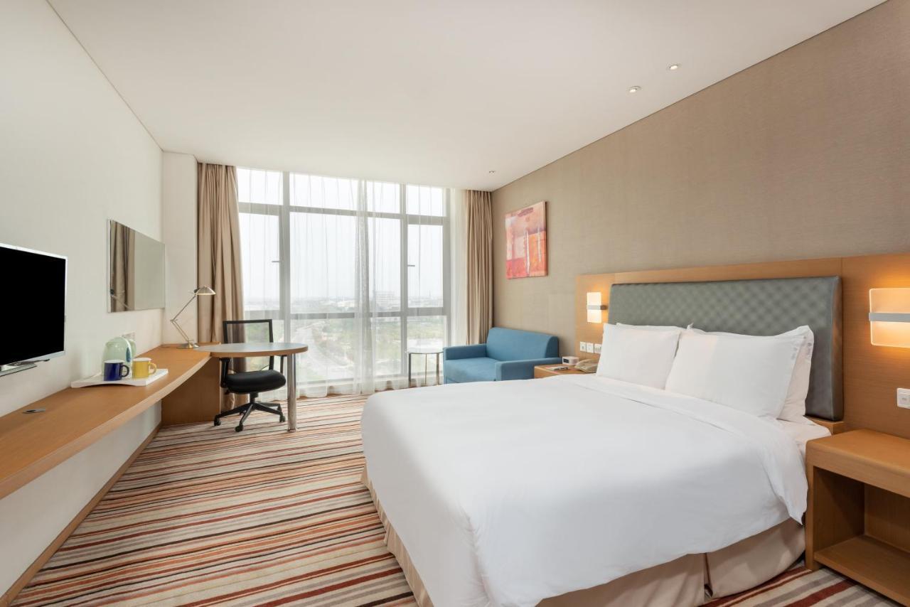 Holiday Inn Express Shanghai Jiading Industry Park By Ihg Екстер'єр фото