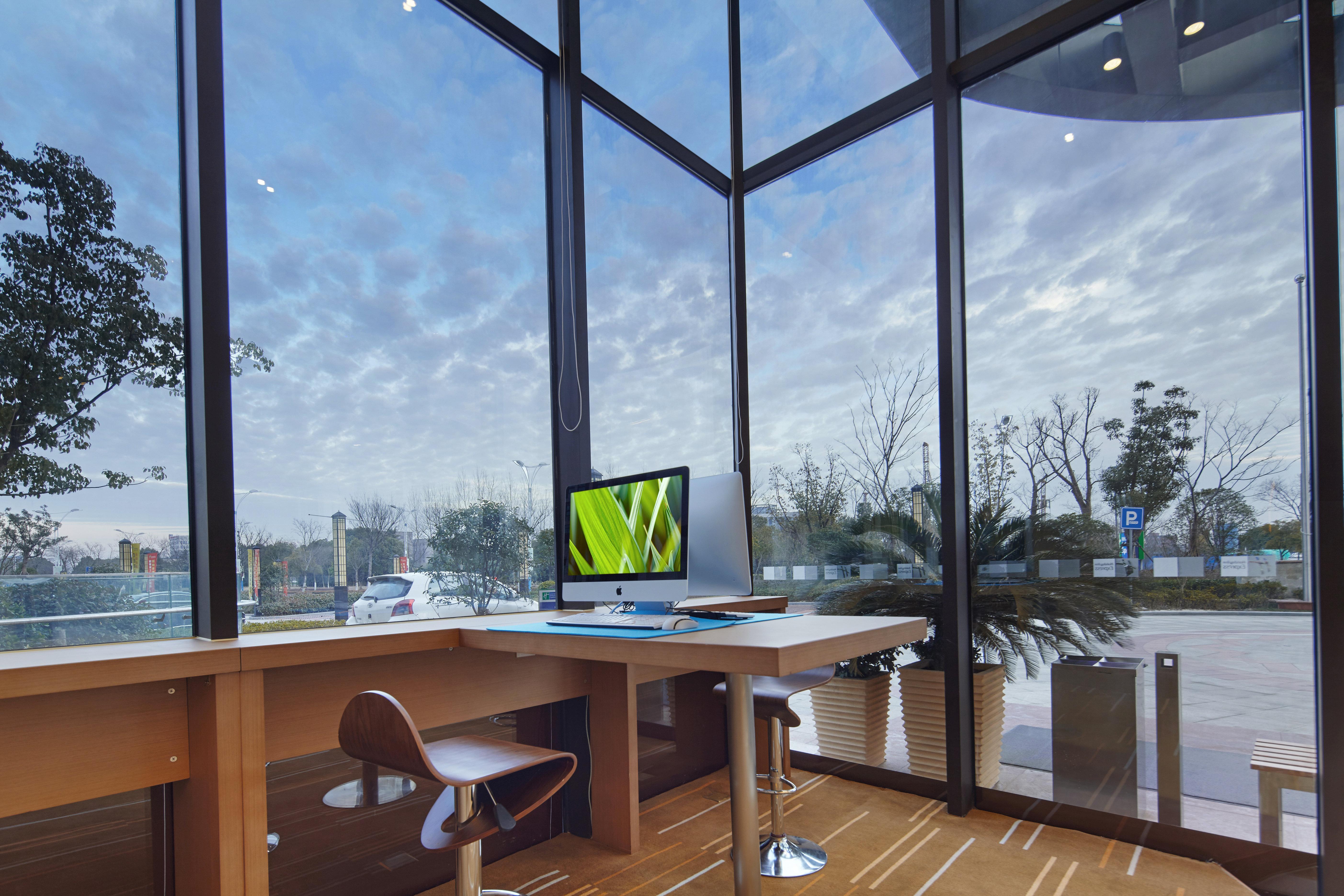 Holiday Inn Express Shanghai Jiading Industry Park By Ihg Екстер'єр фото